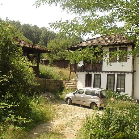 Къща Балканец Balkanets (Lovech) Ngoại thất bức ảnh