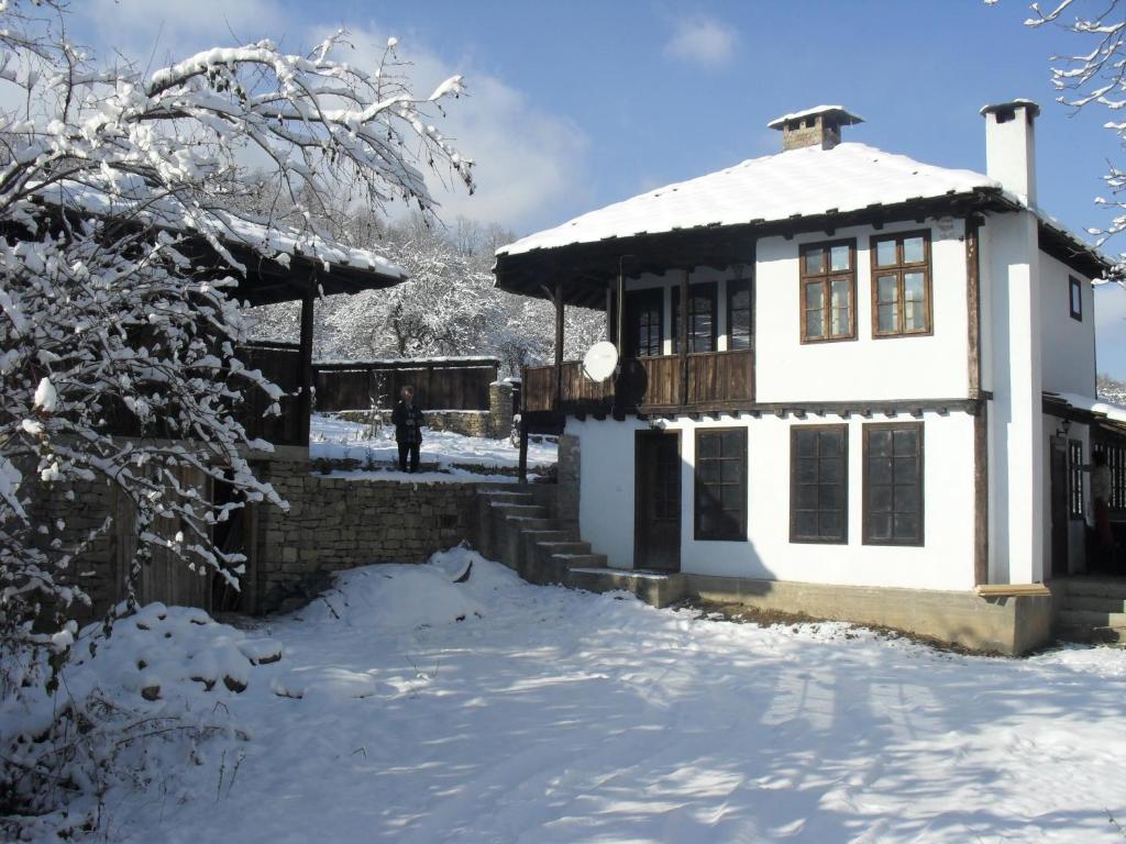 Къща Балканец Balkanets (Lovech) Ngoại thất bức ảnh