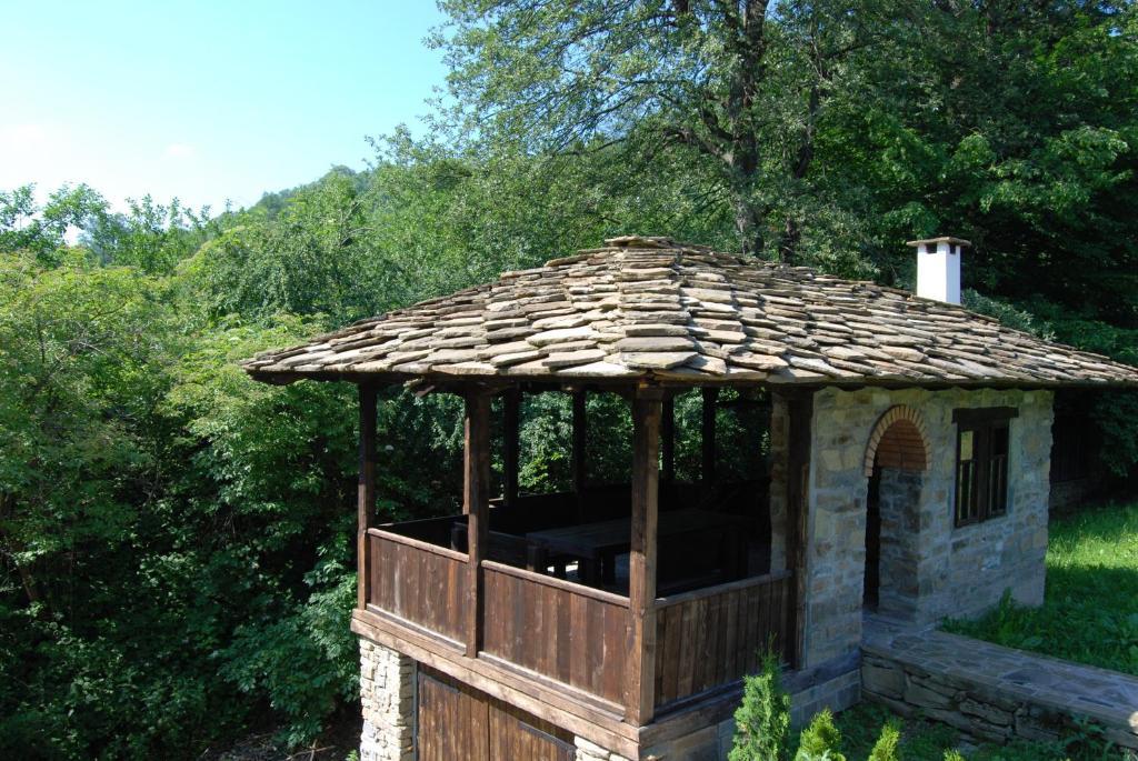 Къща Балканец Balkanets (Lovech) Ngoại thất bức ảnh